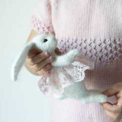 Artknitgroup - Natalia Golubeva - Bunny Snejinka Russian