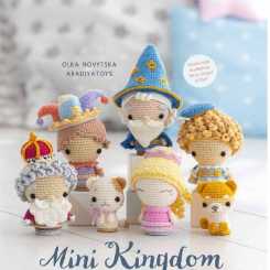 Meteoor Books - Mini Kingdom Crochet 36 Tiny Amigurumi Royals