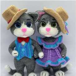 66 World of knitted friends  - Zhanna Basalai - Village cats