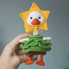 Crochet Toys Basket - Olga Lukoshkina - Christmas Clothes for Goose