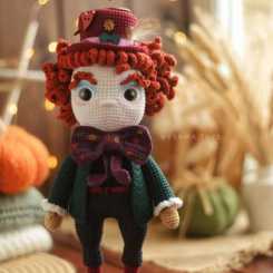 Verma Toys Patterns - Maria Verova - Mad Hatter