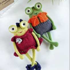 Yulia Bagdash-  frog-Russian