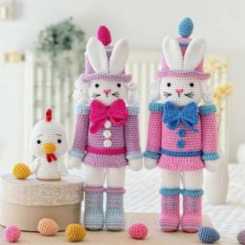 RNata - Natalia Ruzanova - Easter Rabbit Nutcracker with chicken