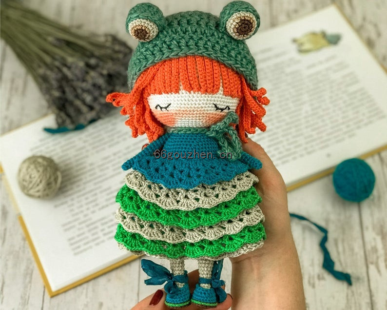 钩针图解【女】 Crochet Confetti - Irina Moilova - Doll Cute Frog青蛙女孩 英文7098帖子ID:14360 