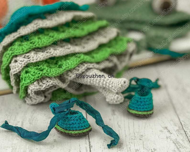 钩针图解【女】 Crochet Confetti - Irina Moilova - Doll Cute Frog青蛙女孩 英文1203帖子ID:14360 