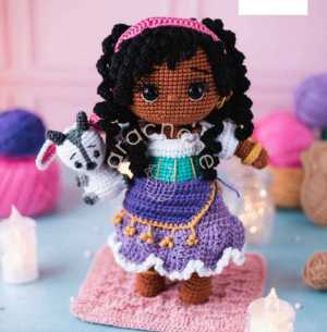 Aracnene - Stephanie Espinal - Esme - Spanish