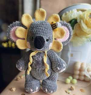 Lullaby Knitting - Svitlana Kuzyk - Flora the Koala
